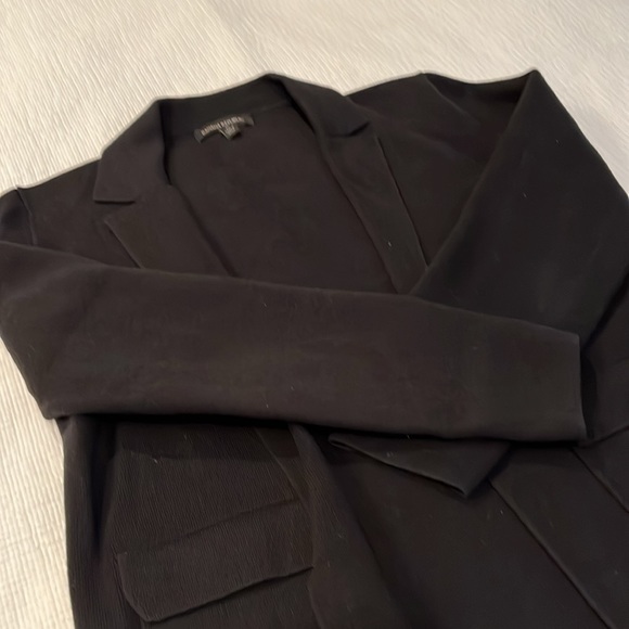 Banana Republic sweater jacket with pockets, size medium - Picture 2 of 4